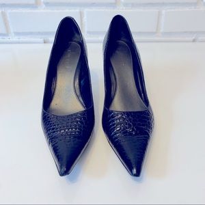 Nine West Black Snake Skin Pumps